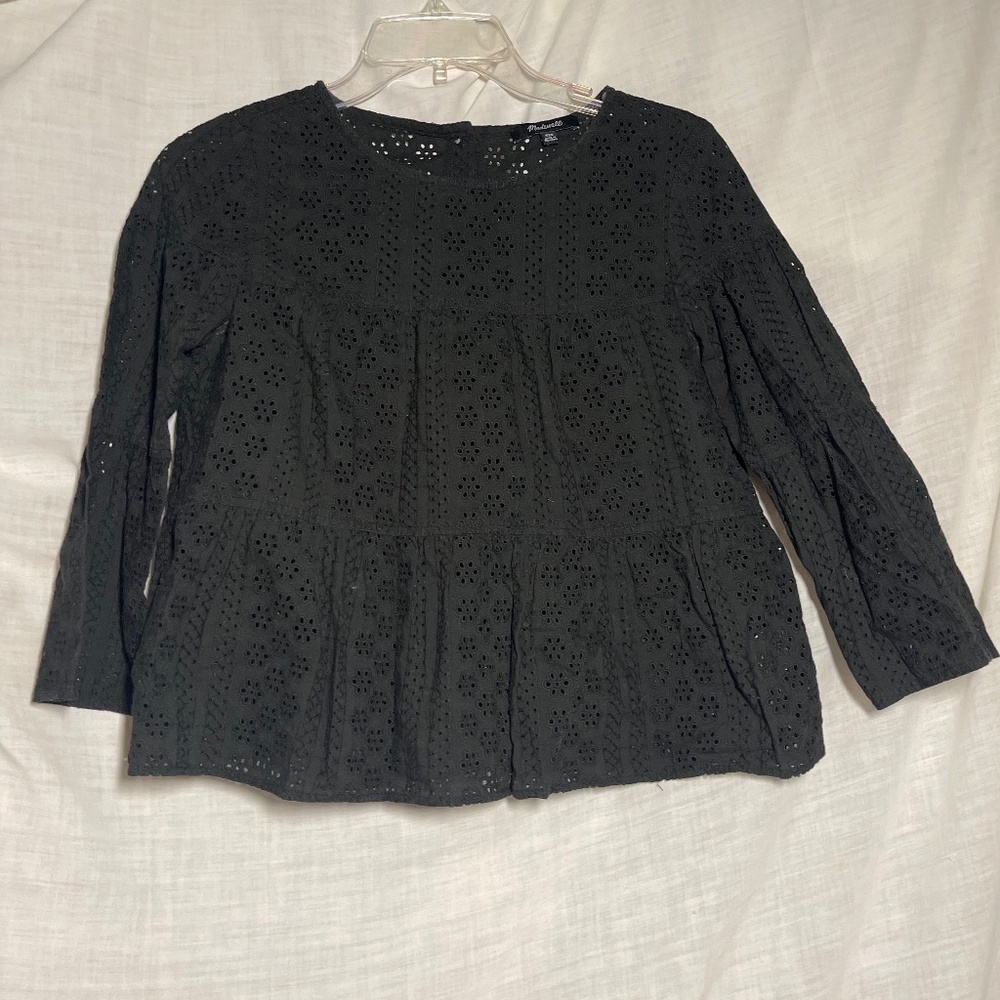 Madewell Black Eyelet Size XXS Tiered Long Sleeve Top Blouse Shirt Back Buttons